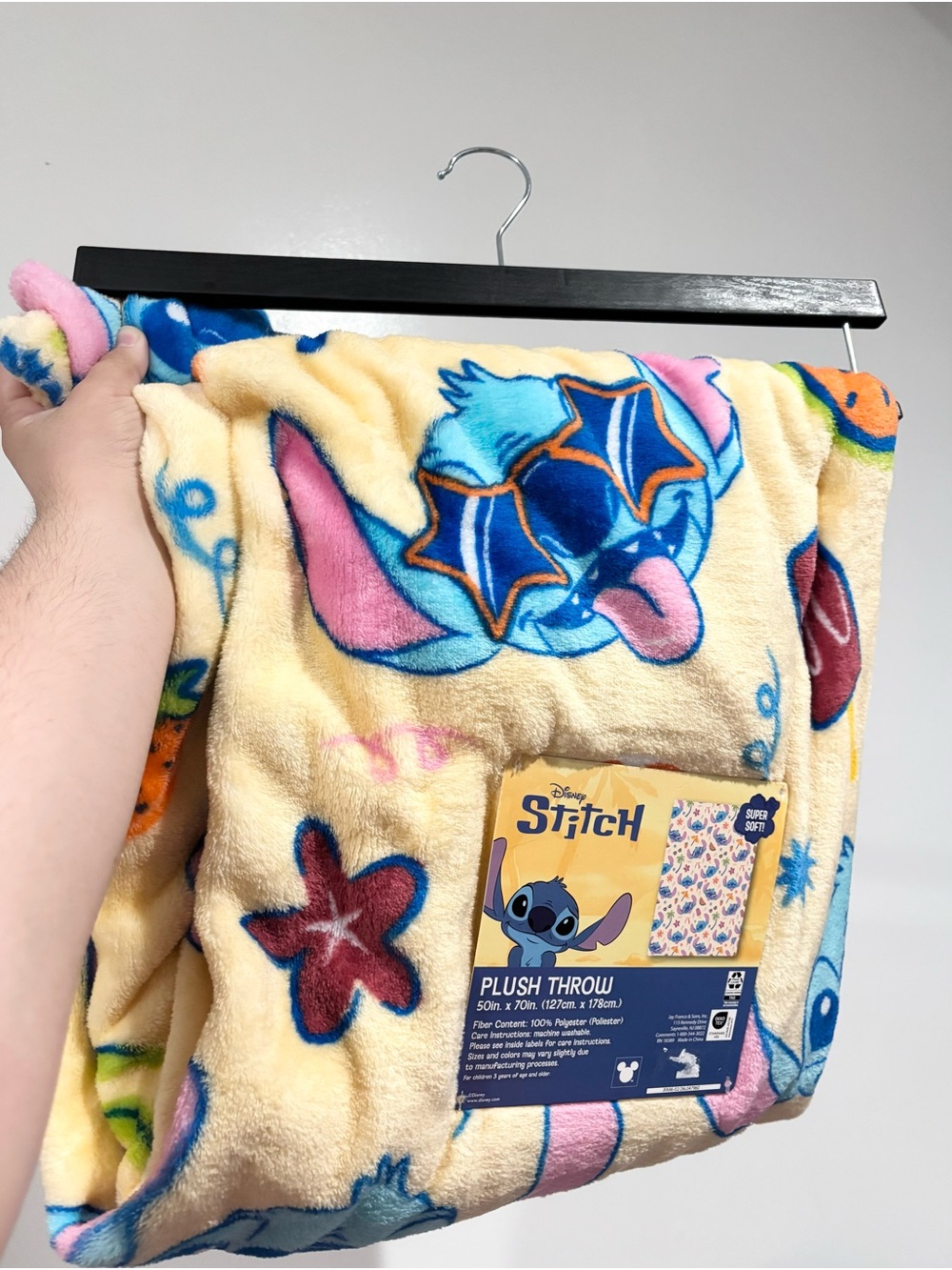 Disney Stitch Plush Throw Blanket - Cream with Blue & Pink